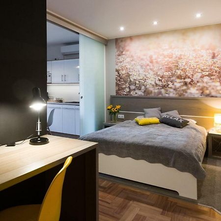 Sunflower Apartment Krasków Εξωτερικό φωτογραφία