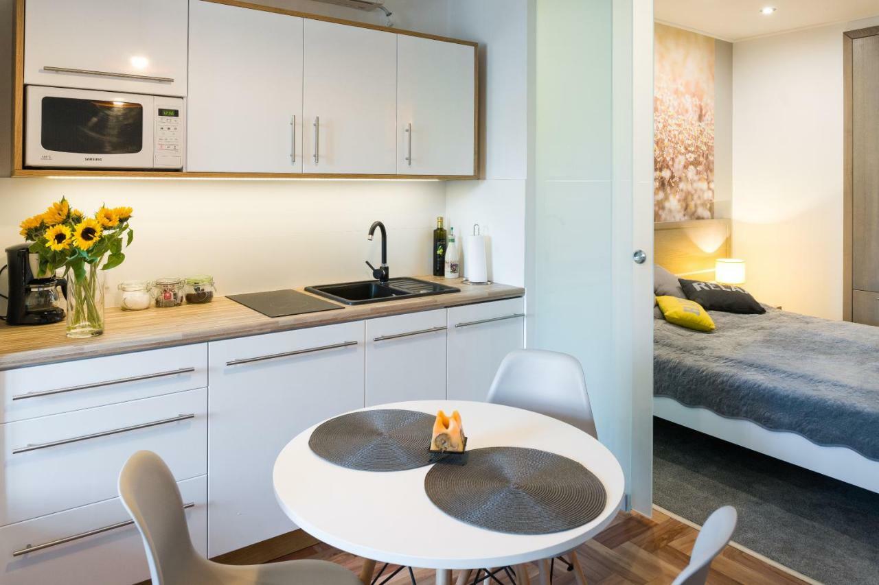 Sunflower Apartment Krasków Εξωτερικό φωτογραφία