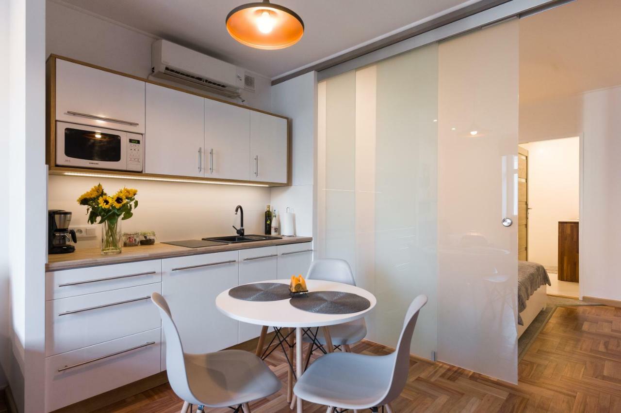 Sunflower Apartment Krasków Εξωτερικό φωτογραφία
